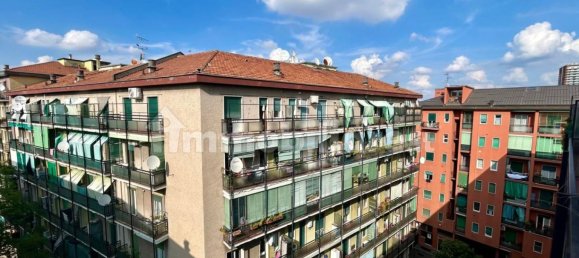 1 bedroom Apartment in Milan, Italy No. 346693 4