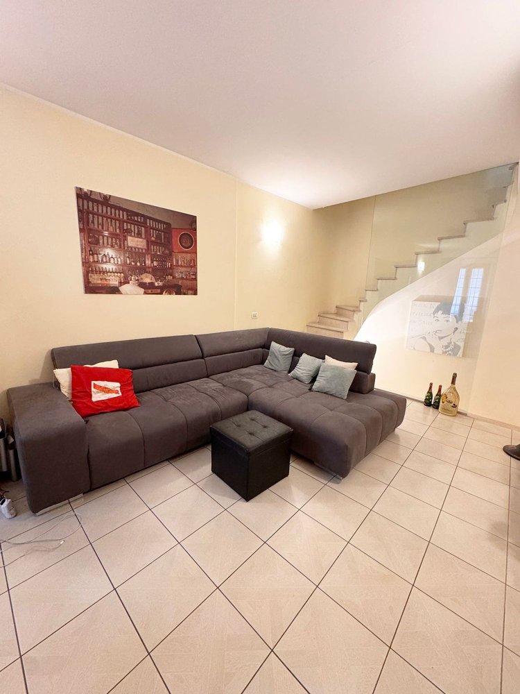 3 rooms Duplex in Brescia, Italy No. 279056