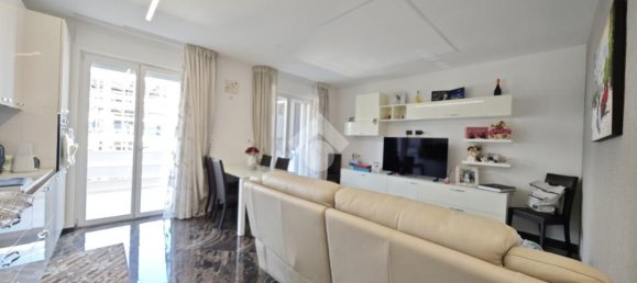 2 bedrooms Apartment in Bari, Italy No. 287134 3