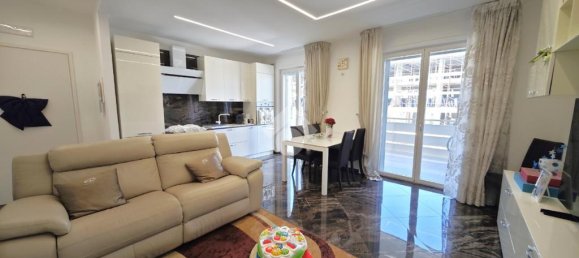 2 bedrooms Apartment in Bari, Italy No. 287134 2