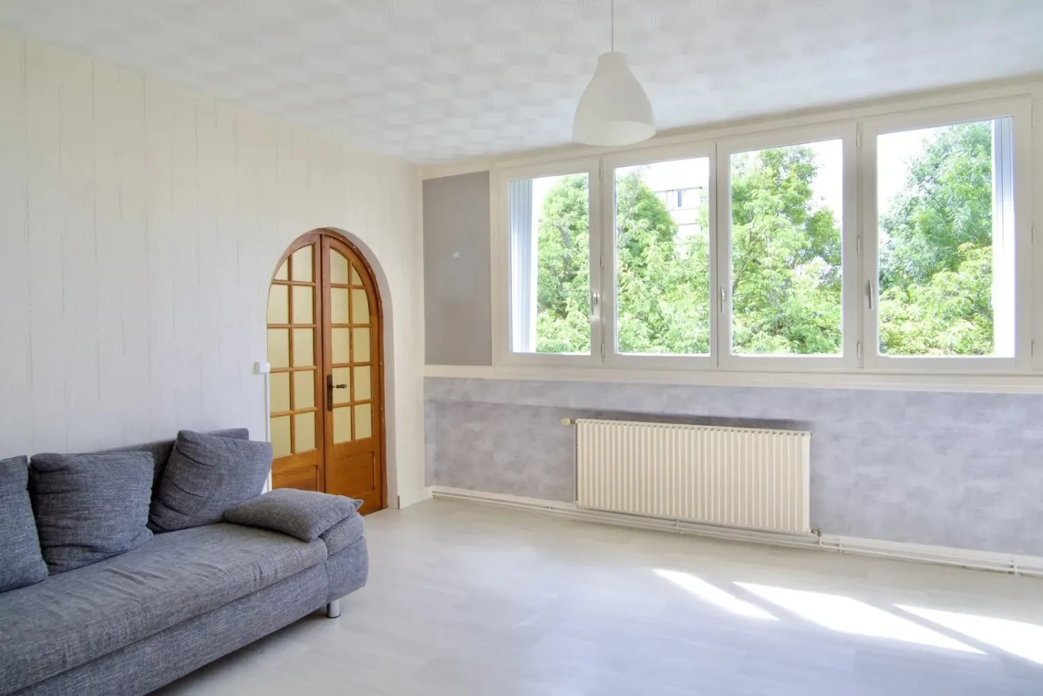 3 Schlafzimmer Wohnung in Beynes, France, Nr. 321560