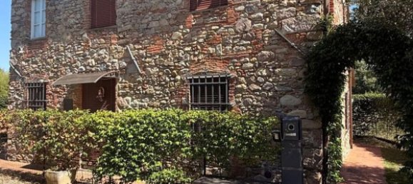 Дом с 9 комнатами в Капаннори, Италия № 307180 17