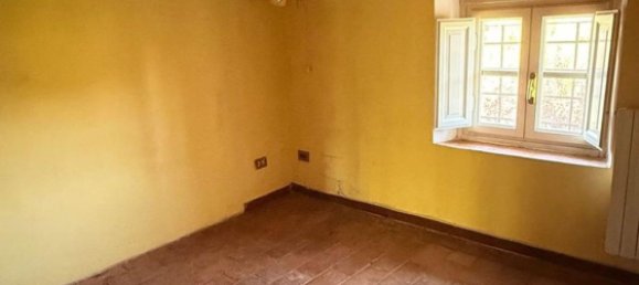 Дом с 9 комнатами в Капаннори, Италия № 307180 30