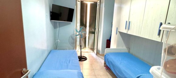 3-salle Appartement à Nettuno, Italy No. 297261 8