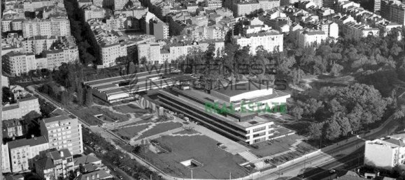 5 bedrooms Apartment in Lisbon, Portugal No. 305256 3