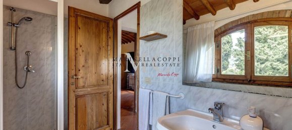 Propriété commerciale à Greve in Chianti, Italy 1366m² No. 193878 26