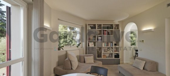 Apartamento de 2 dormitorios en Salò, Italy No. 276792 3