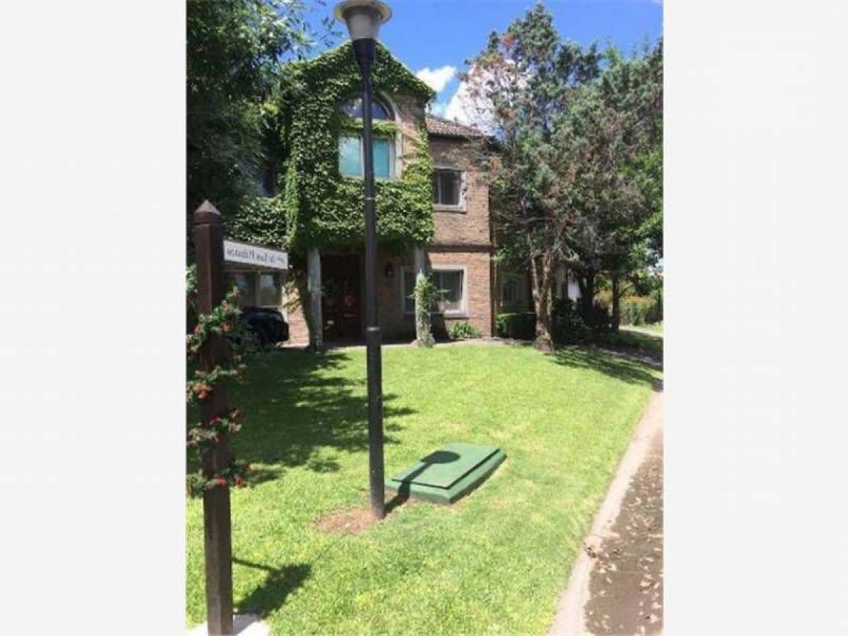 5 bedrooms House in Tigre, Argentina No. 58379