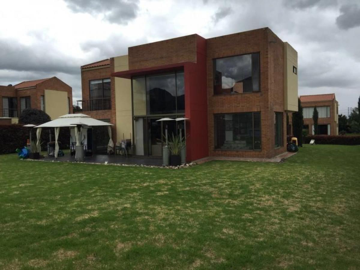 3 bedrooms House in Cundinamarca, Colombia No. 3289