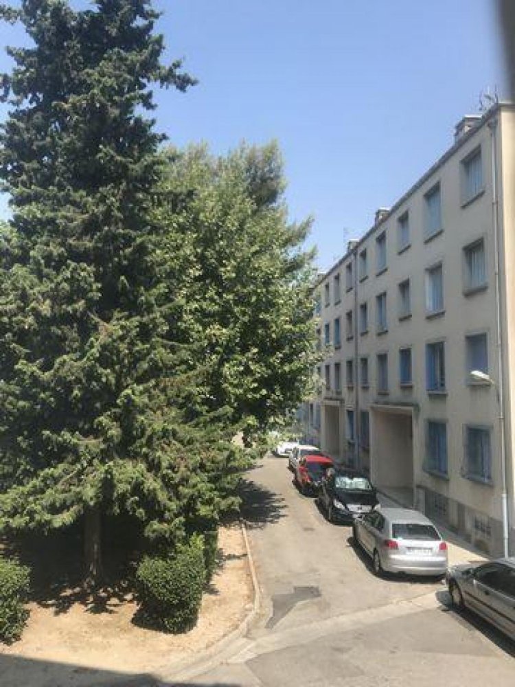 2 bedrooms Condo in Marseille, France No. 16210