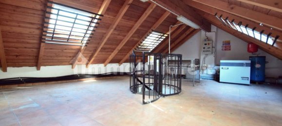 عقار تجاري في Campo Ligure, Italy 114متر مربع رقم 353333 23