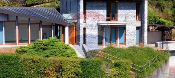 3 bedrooms Villa in Cernobbio, Italy No. 106272 11