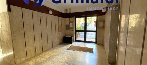 2 bedrooms Apartment in Naples, Italy No. 313637 3