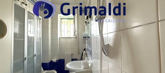 2 bedrooms Apartment in Naples, Italy No. 313637 18