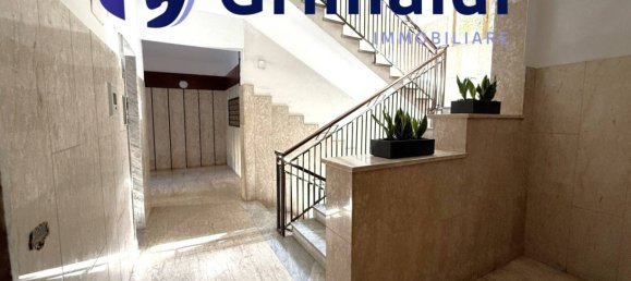 2 bedrooms Apartment in Naples, Italy No. 313637 4