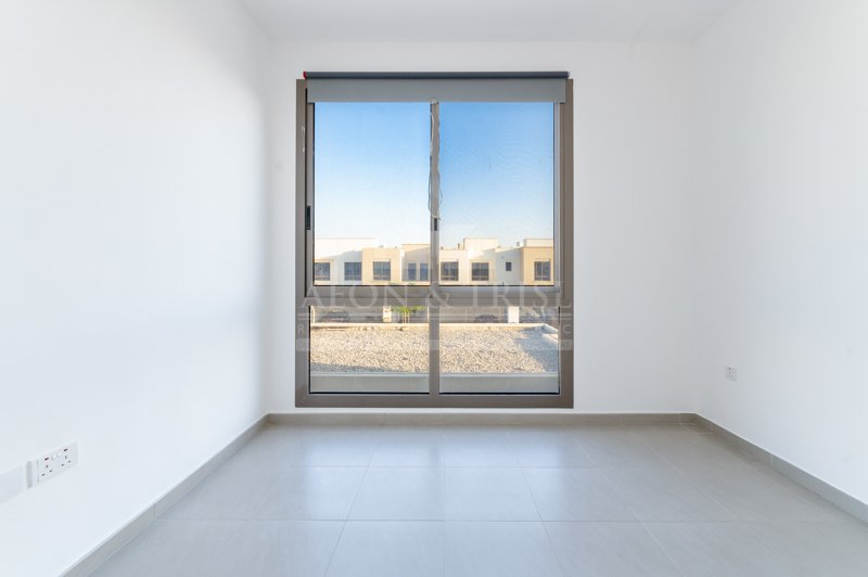 2 Schlafzimmer Villa in Town Square, UAE, Nr. 105528