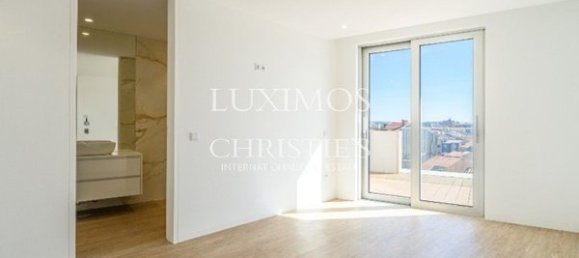 3 bedrooms Penthouse in Vila do Conde, Portugal No. 110734 4