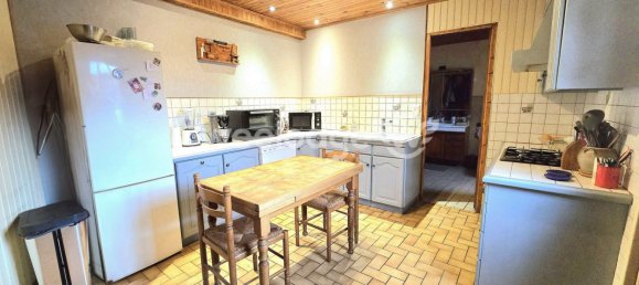 4 bedrooms House in Beauvais, France No. 48637 3