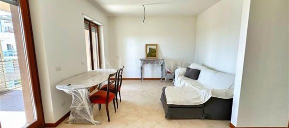 Apartamento de 2 dormitorios en Fiumicino, Italy No. 332020 4