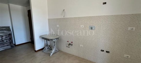 Apartamento de 2 dormitorios en Fiumicino, Italy No. 332020 7