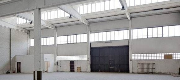 620m² Warehouse in Campi Bisenzio, Italy No. 12064 6