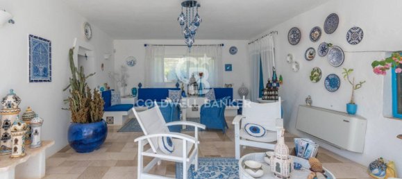 Дом с 5 комнатами в Остуни, Италия № 6000 28