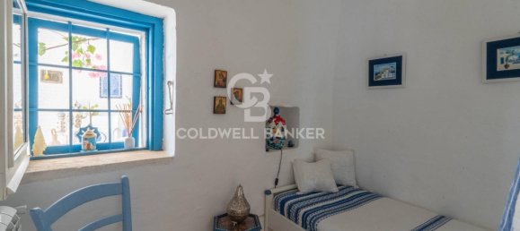 Дом с 5 комнатами в Остуни, Италия № 6000 23