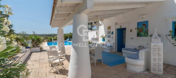 Дом с 5 комнатами в Остуни, Италия № 6000 44