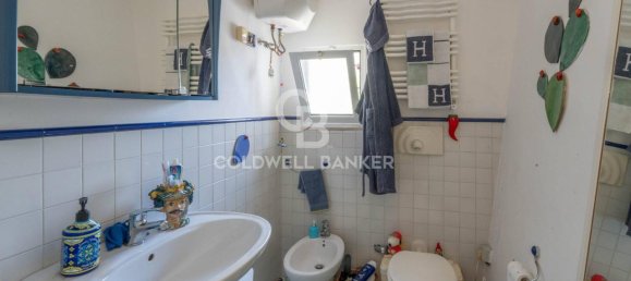 Дом с 5 комнатами в Остуни, Италия № 6000 22