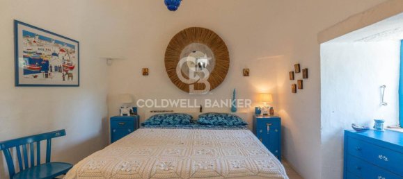 Дом с 5 комнатами в Остуни, Италия № 6000 21