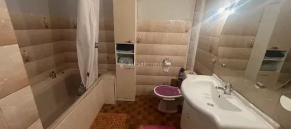 3 bedrooms Building in Liffol-le-Grand, France No. 249595 4