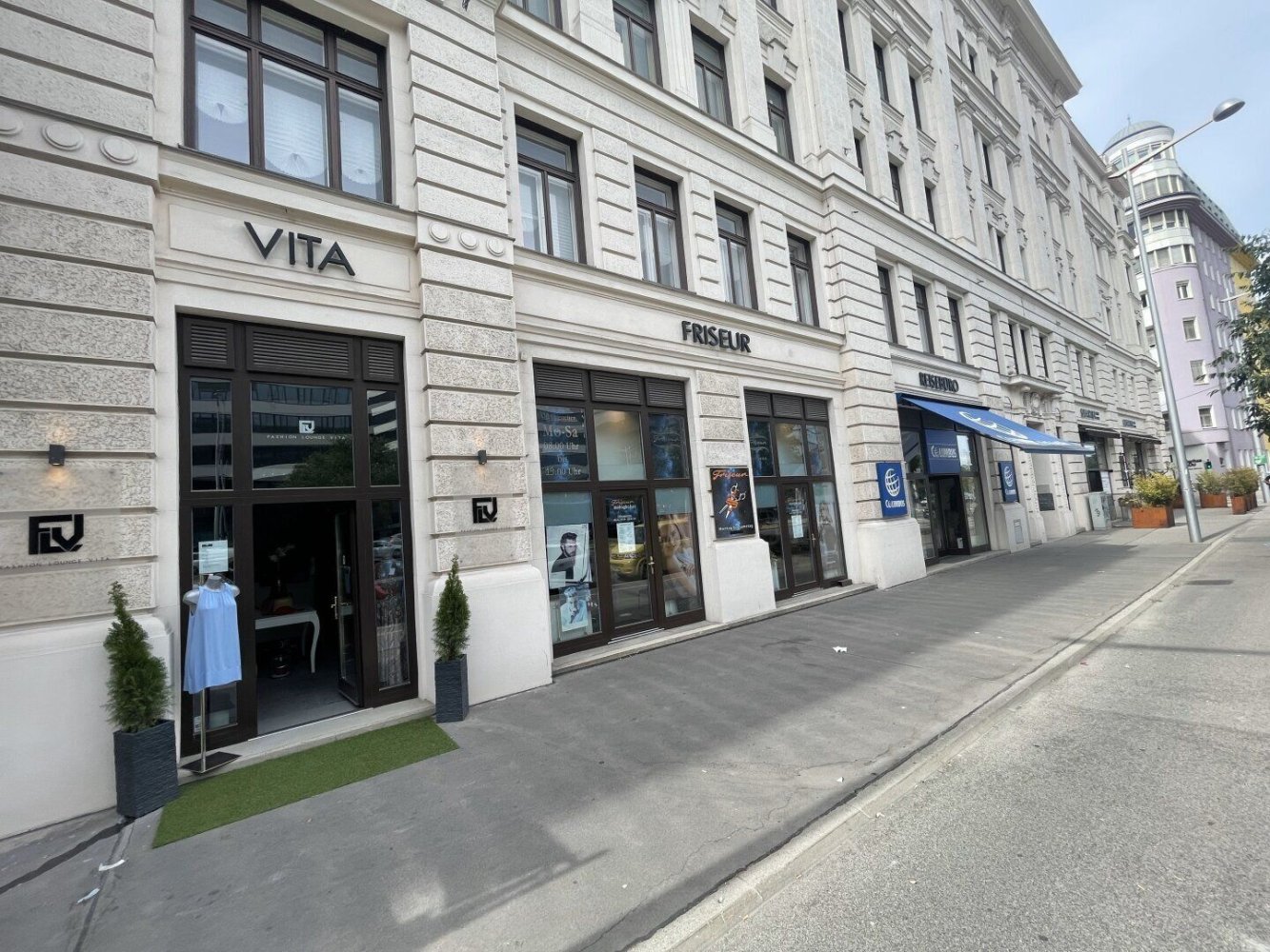 79m² Commercial property in Wieden, Austria No. 31490