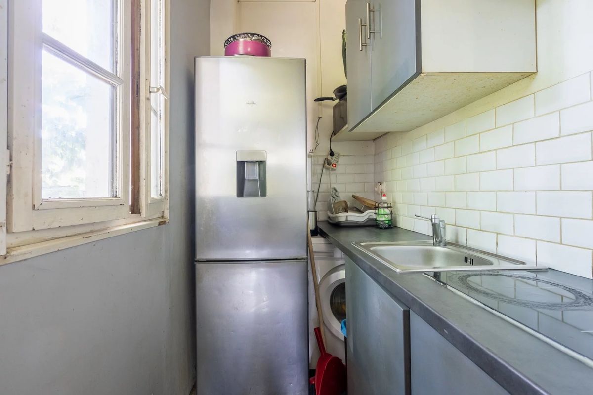 Apartamento de 1 dormitorio en Aulnay-sous-Bois, France No. 187166