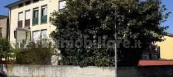 1 bedroom Apartment in Cento, Italy No. 283592 4