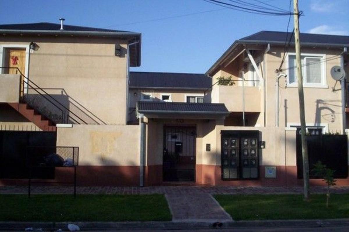 2 bedrooms House in San Miguel, Argentina No. 17388