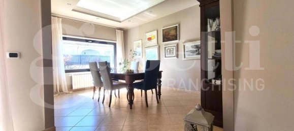 3 chambres Villa à Trani, Italy No. 57991 15