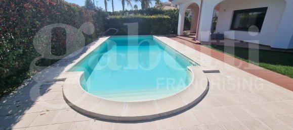 3 chambres Villa à Trani, Italy No. 57991 4