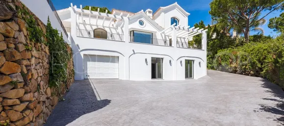 5 bedrooms Villa in El Madronal, Spain No. 190020 18