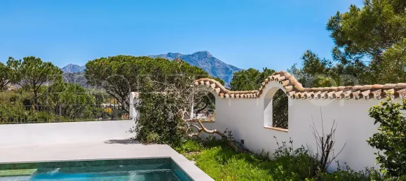 5 bedrooms Villa in El Madronal, Spain No. 190020 10