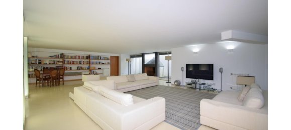 6 bedrooms Villa in Cascais, Portugal No. 107913 26