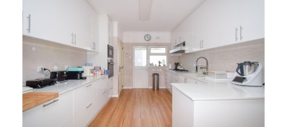 6 bedrooms Villa in Cascais, Portugal No. 107913 15