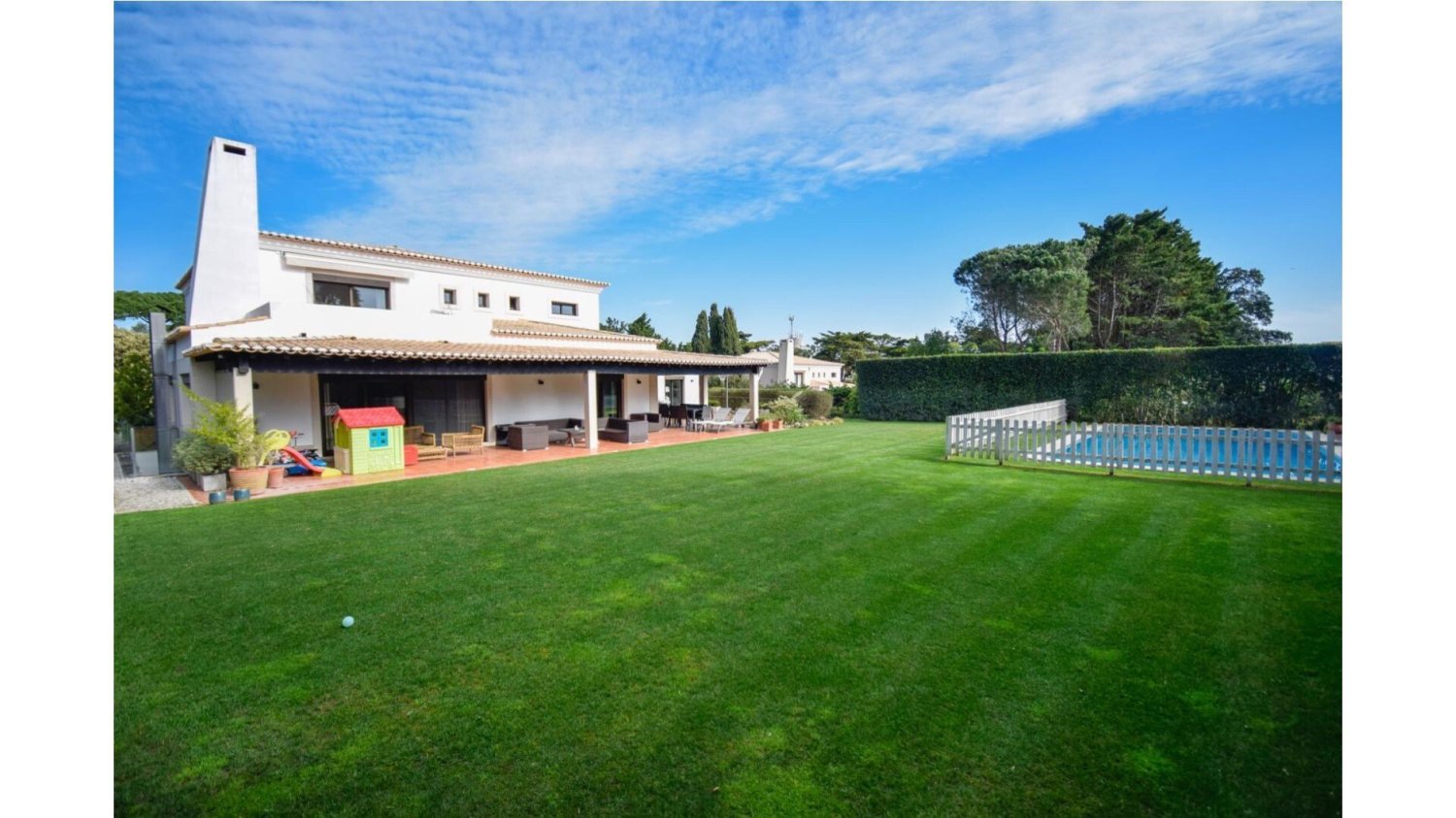 6 bedrooms Villa in Cascais, Portugal No. 107913