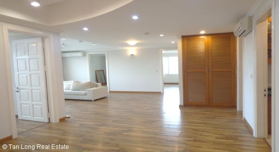 Apartamento T4 em Tay Ho, Vietnam N.º 6310