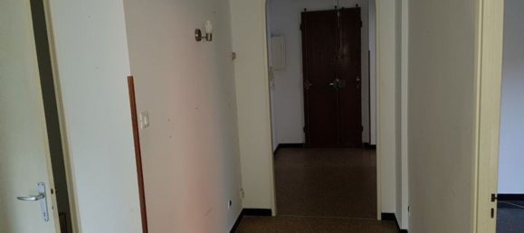 Квартира с 5 комнатами в Генуя, Италия № 164754 2