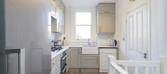 Квартира с 3 спальнями в Криклвуд, Великобритания № 5703 7