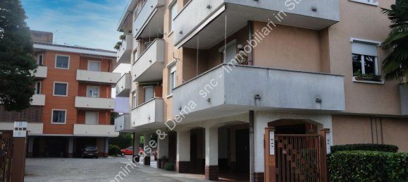 3 rooms Apartment in Castelletto sopra Ticino, Italy No. 56146 2