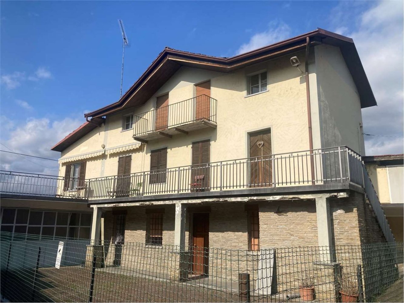 6-Zimmer Haus in Pinerolo, Italy, Nr. 289094