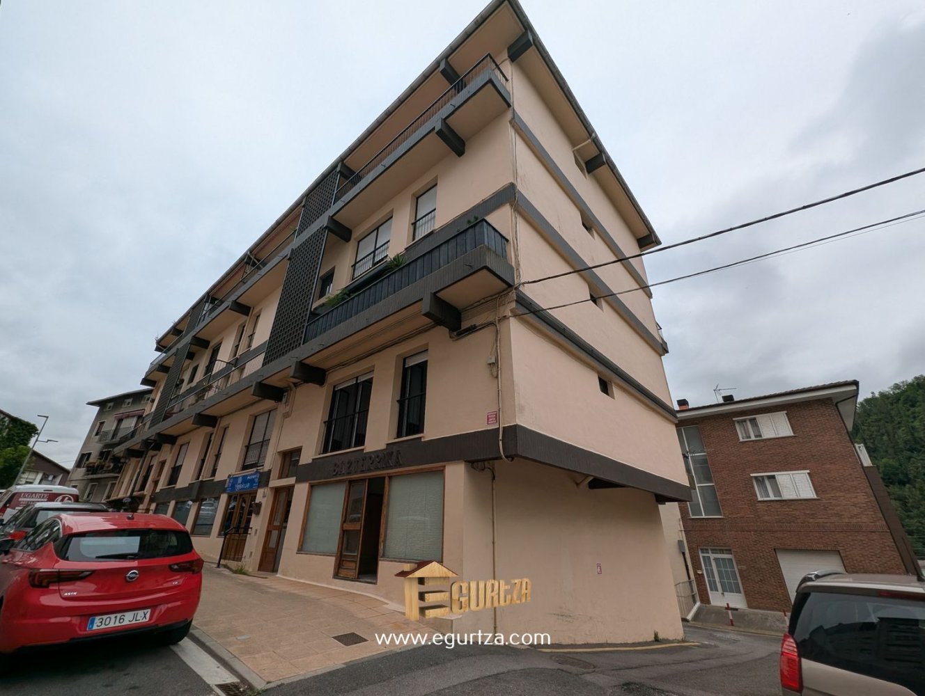 Квартира с 3 спальнями в Страна Басков, Испания № 163300