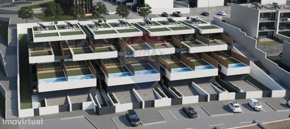 4 bedrooms House in Vila Nova de Gaia, Portugal No. 19326 18