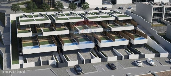 4 bedrooms House in Vila Nova de Gaia, Portugal No. 19326 6